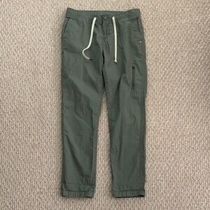 Vuori Olive Green Ankle Cargo Joggers